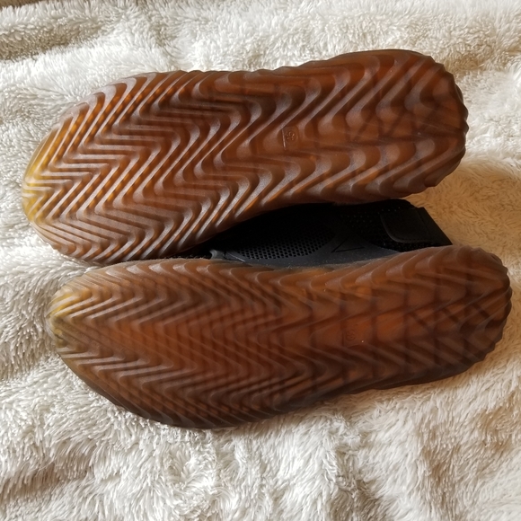 Indestructible Shoe - Picture 6 of 7